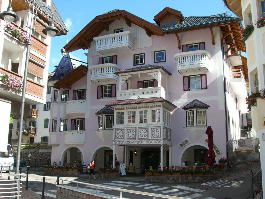 Ciasa Mancin Suite-Apartments モエナ エクステリア 写真